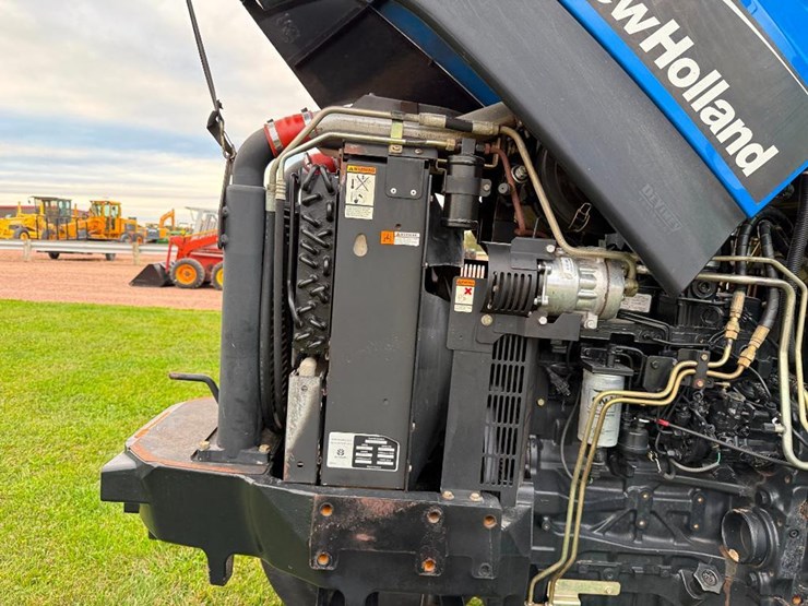 new-holland-ts110a-image-31