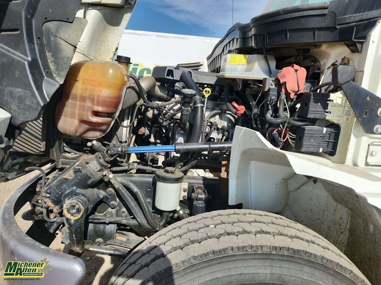 2014-international-durastar-4300-image-27