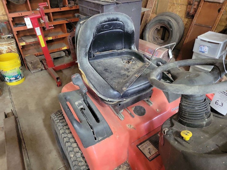 simplicity-conquest-16-hp-riding-lawn-tractor-image-2