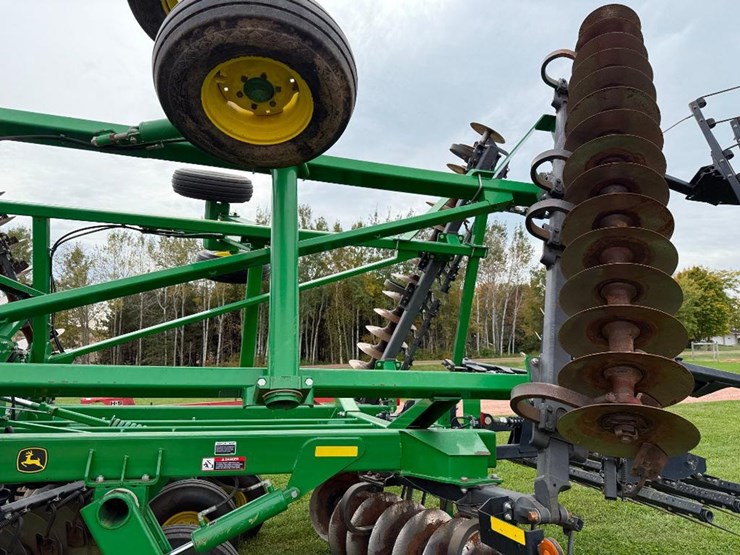 john-deere-2623-image-38