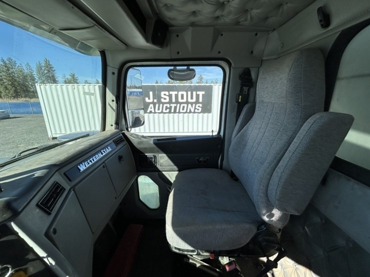 2012-western-star-4900-image-16