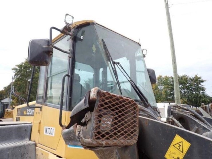 2017-komatsu-wa320pz-6-image-21