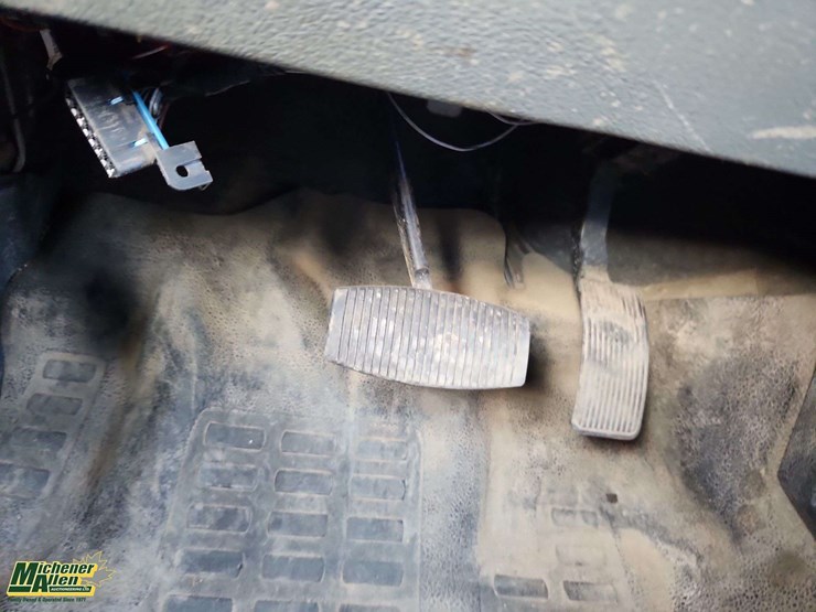 2013-ford-f350-image-28