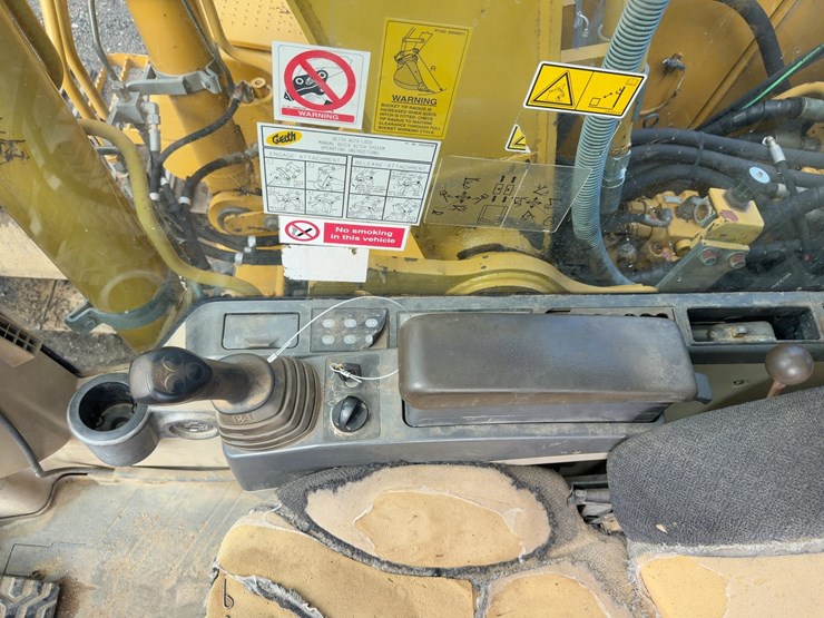 2006-caterpillar-315cl-image-37