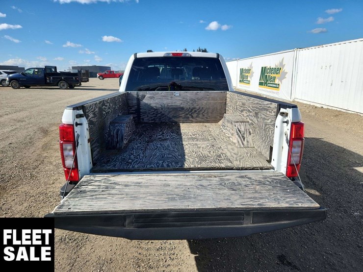 2022-ford-f250-image-15