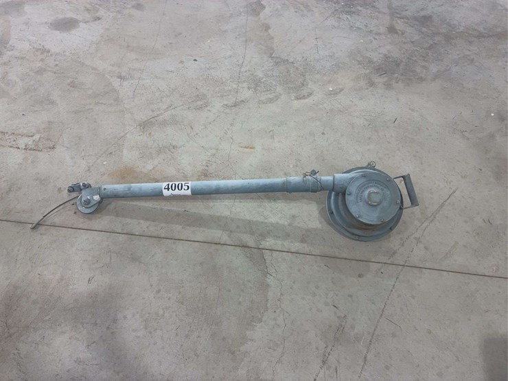 navy-portable-bomb-hoist-image-1