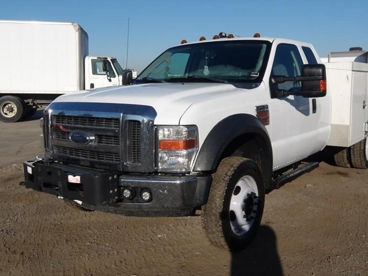 2010-ford-f450-image-1