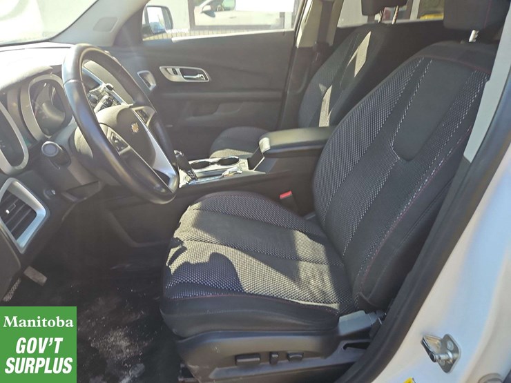 2017-chevrolet-equinox-image-17