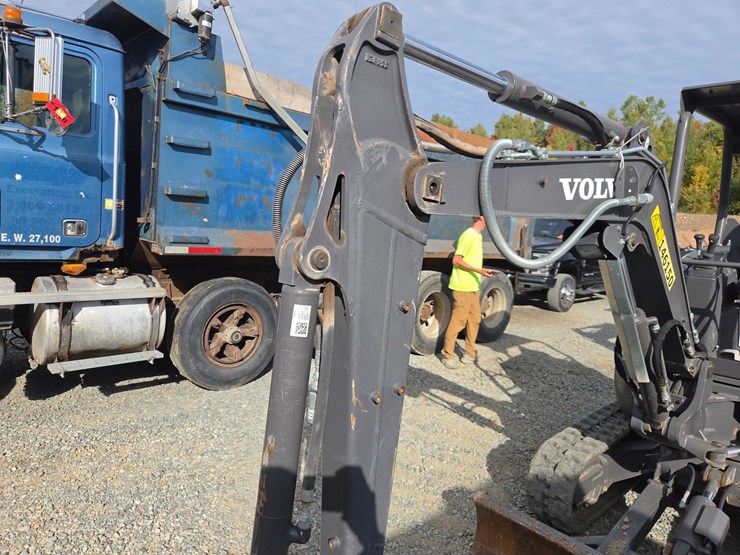 volvo-ec27d-image-14