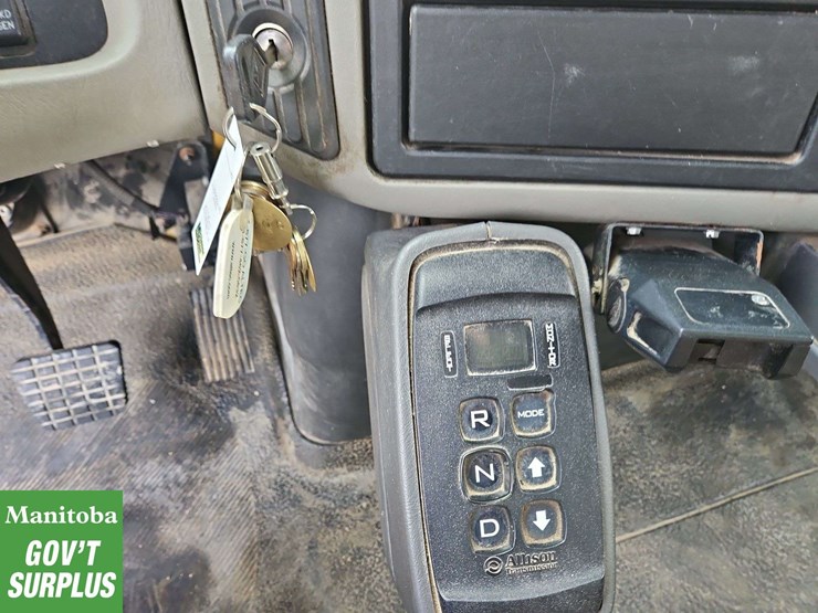 2009-international-durastar-4400-image-22