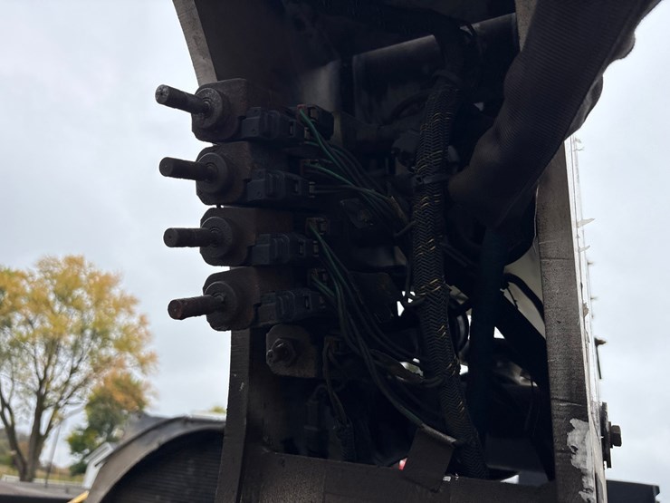 2015-ford-f550-image-39