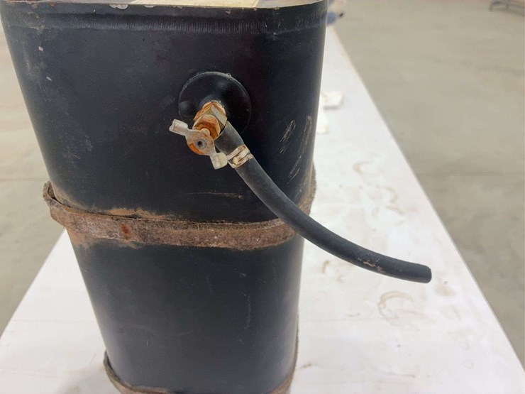 3.5-gallon-fuel-tank-image-4