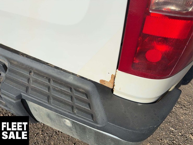 2011-chevrolet-silverado-2500hd-image-46