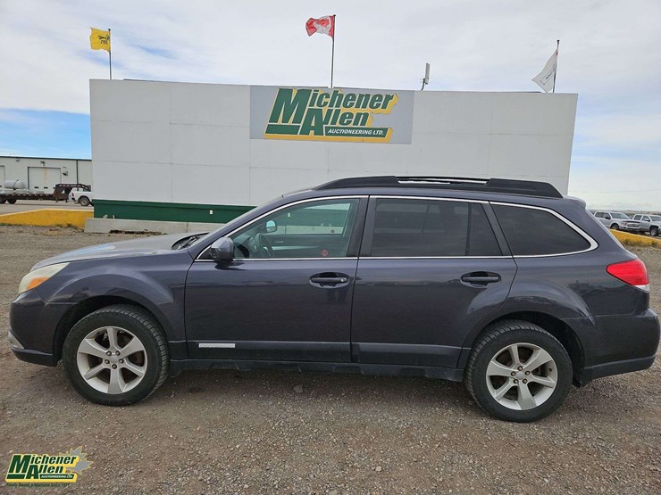 2011-subaru-outback-image-5
