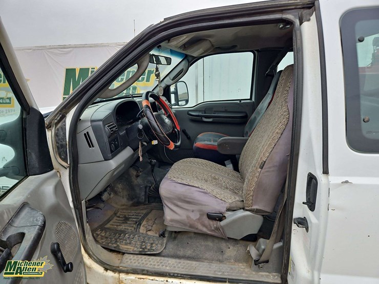 2006-ford-f350-image-13