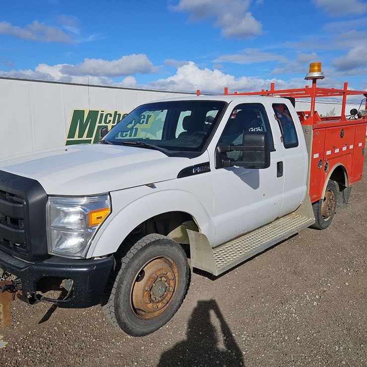 2011 FORD F350