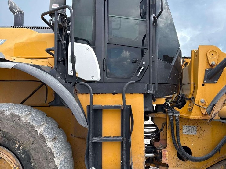 2017-kawasaki-90z7-image-44