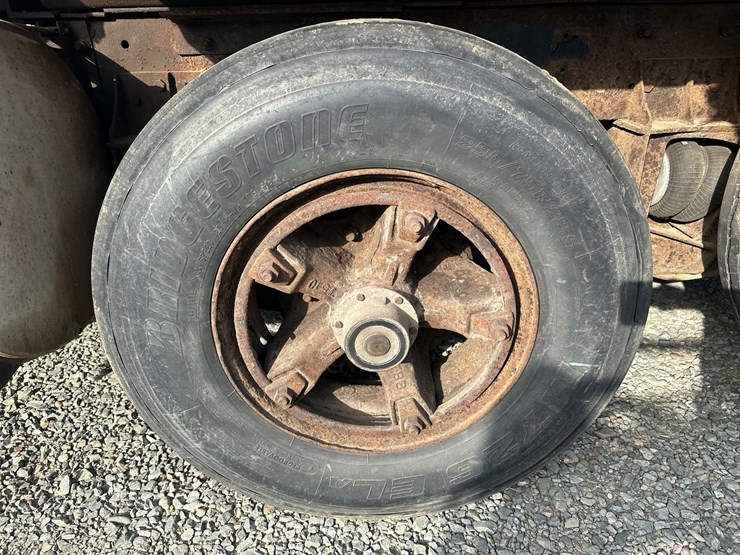 1994-mack-cl713-image-71