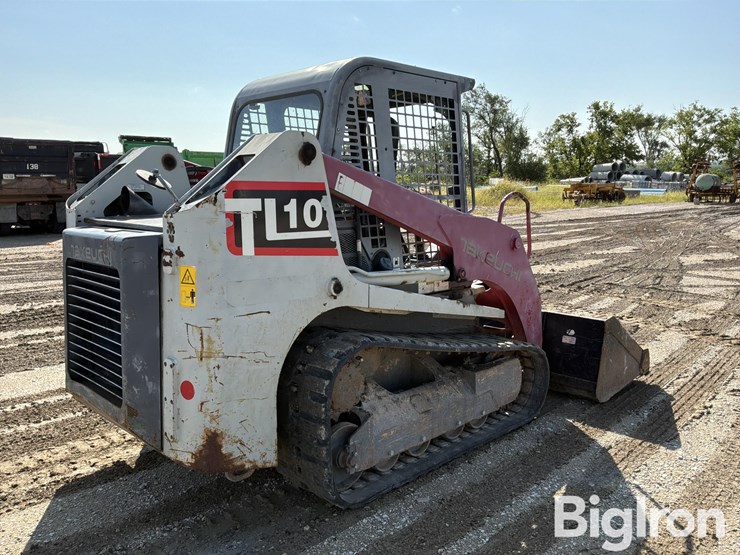 2014-takeuchi-tl10-image-5