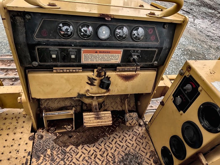 caterpillar-d3c-xl-image-41