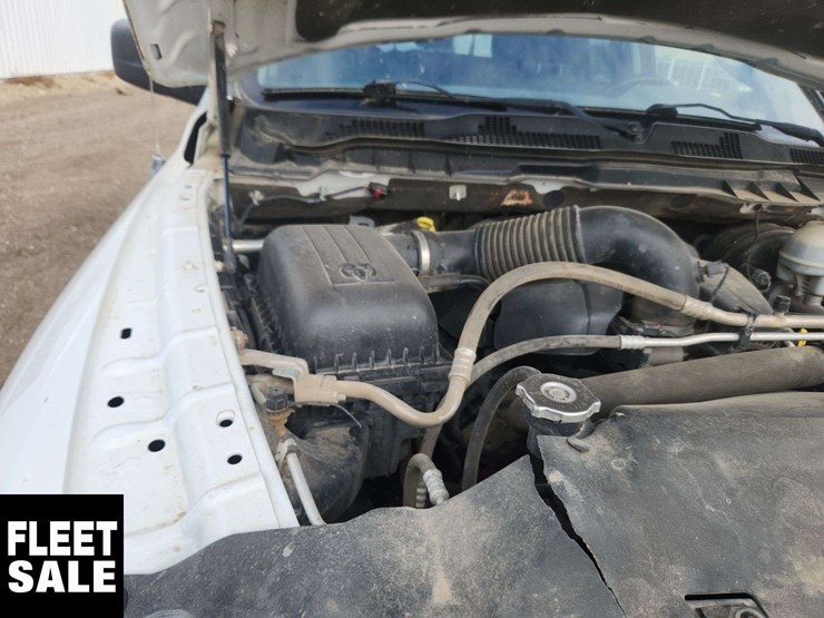 2014-dodge-1500-image-25