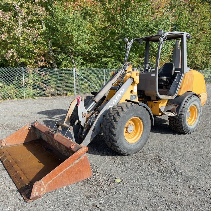 2006 VOLVO L20B
