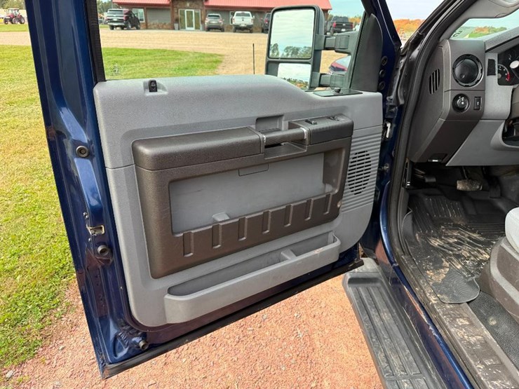 ford-f250-xl-image-43