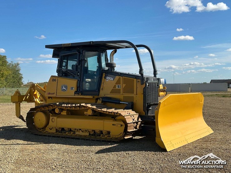 john-deere-10-image-2