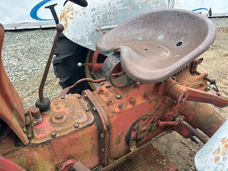ford-8n-image-23