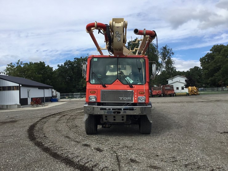 1999-mack-ch613-image-10