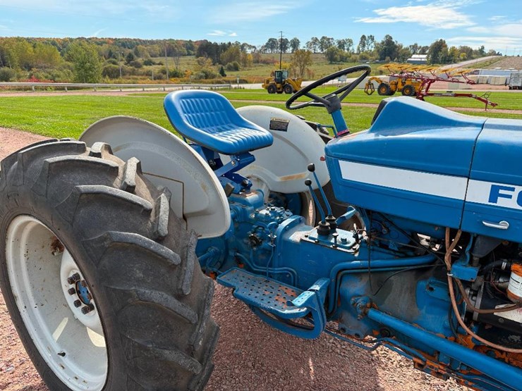ford-3600-image-16