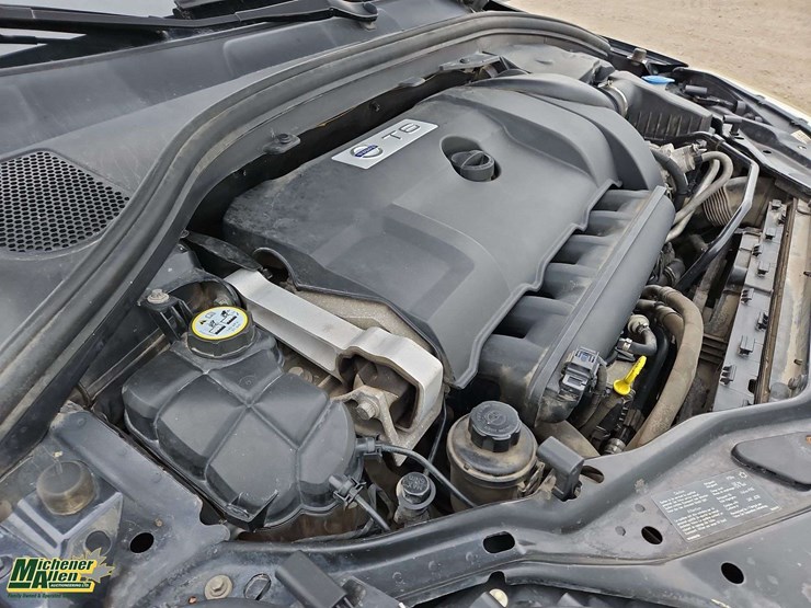 2010-volvo-xc60-image-27