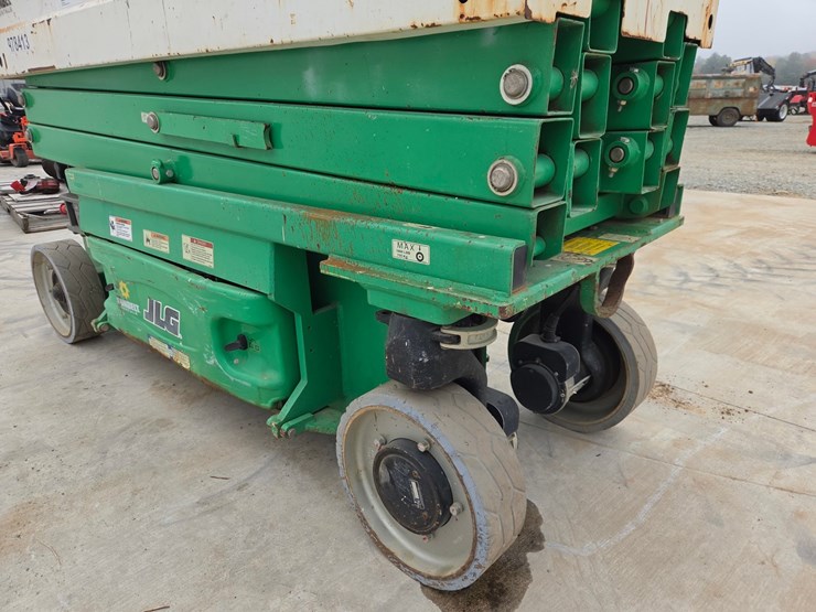 2017-jlg-2032es-image-10