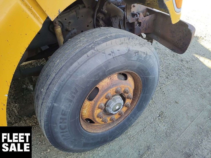 2003-sterling-lt8500-image-26