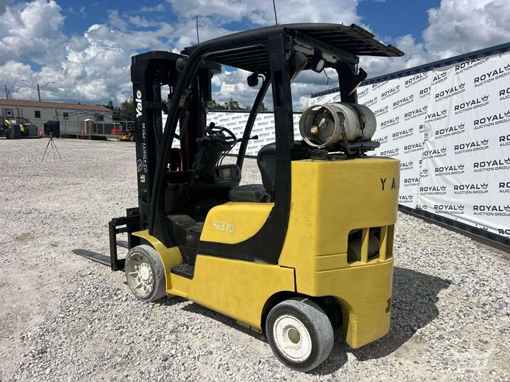 yale-glc080-7,500lb-propane-forklift-image-2