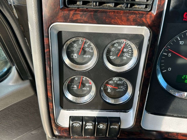 kenworth-w900-image-16