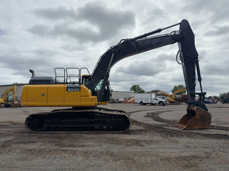 2016-deere-300g-lc-image-6