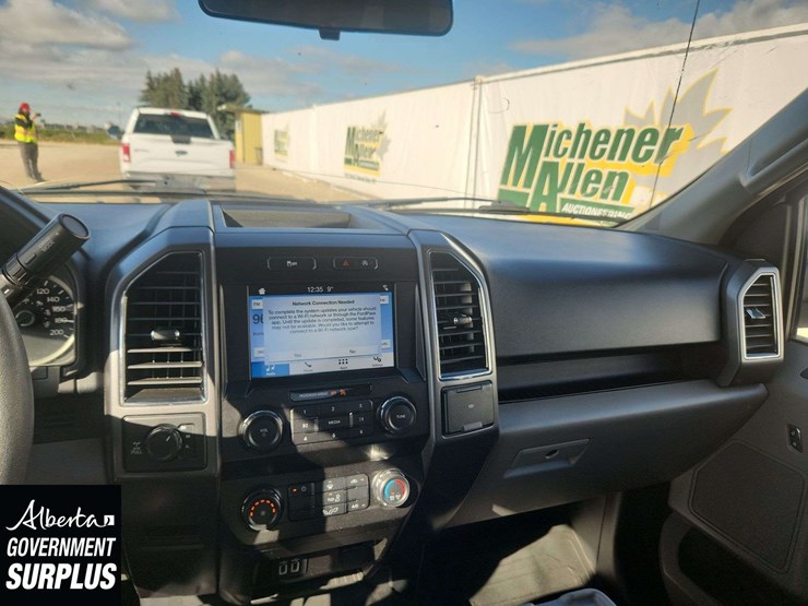 2019-ford-f150-image-18