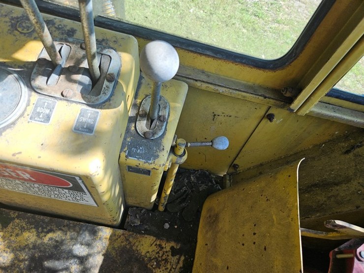 #2533-•-bucyrus-erie-200-4-series-iii-dynahoe-backhoe-image-30