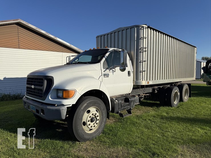 2000-ford-f750-sd-image-1