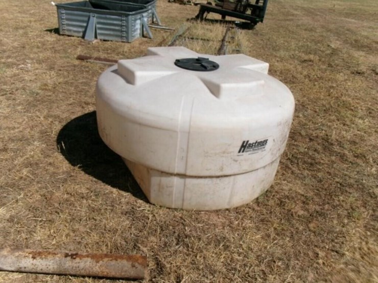 poly-nurse-tank,-300-gallon-image-3