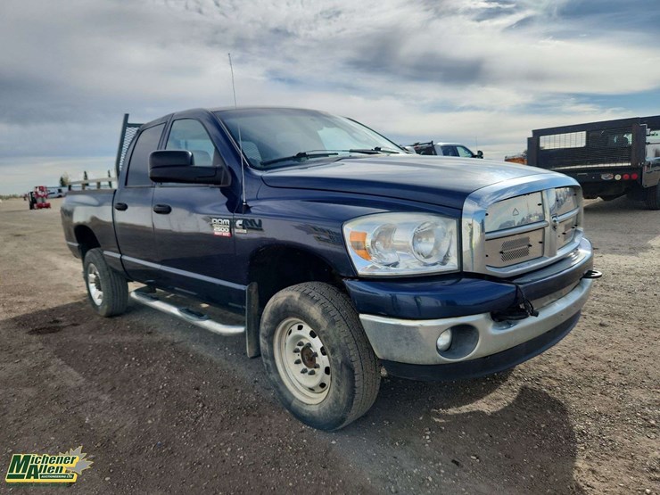 2009-dodge-ram-2500-image-2
