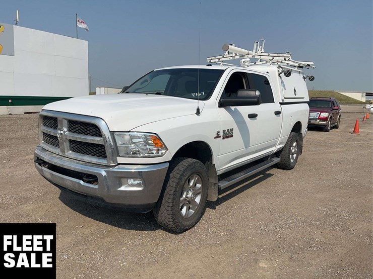 2015-dodge-2500-image-1