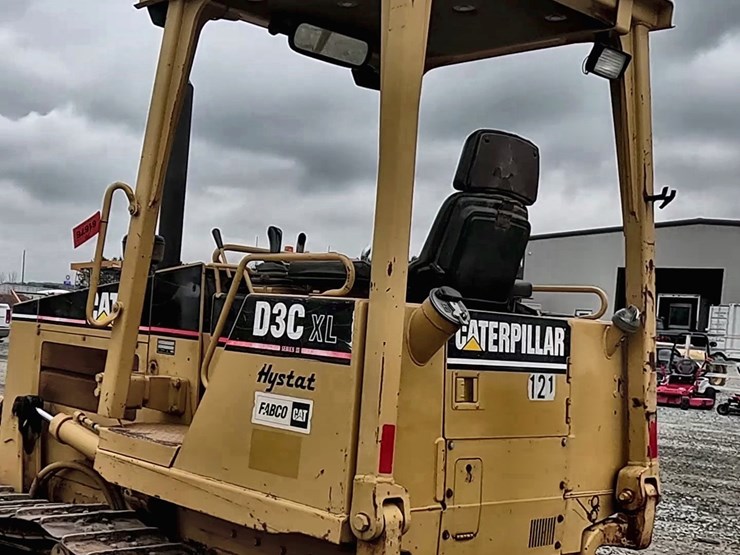 caterpillar-d3c-xl-image-11