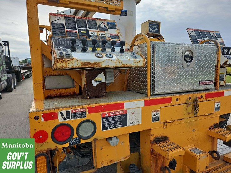 2009-international-durastar-4400-image-29