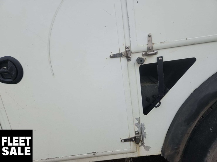2013-international-durastar-4400-image-53