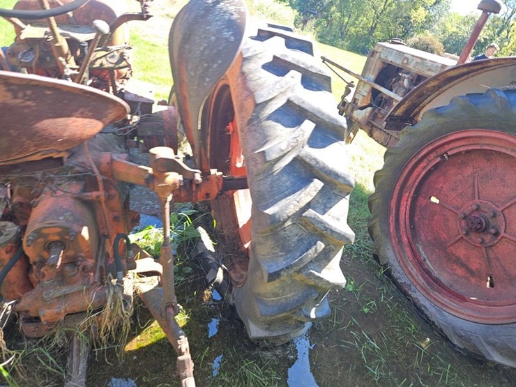 #2525-•-case-tractor-image-28