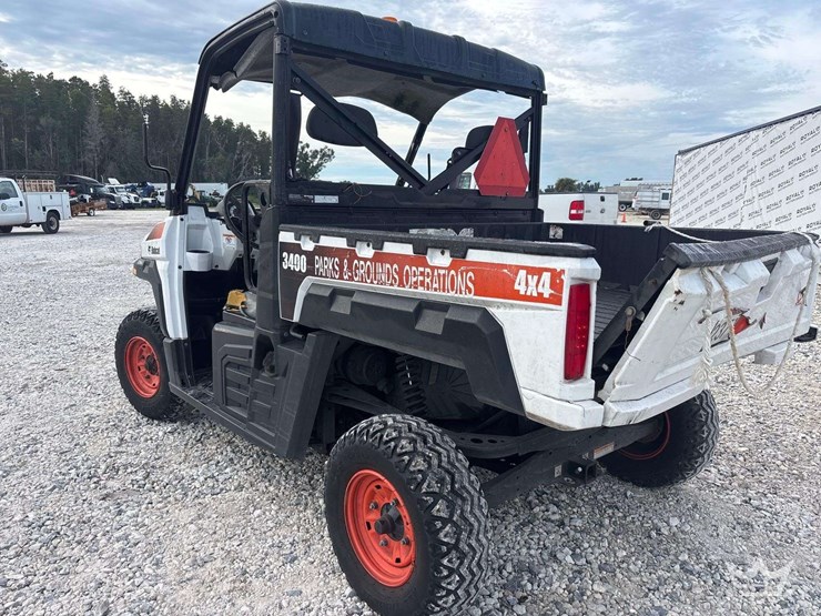 2017-bobcat-4x4-gas-utility-cart-image-4
