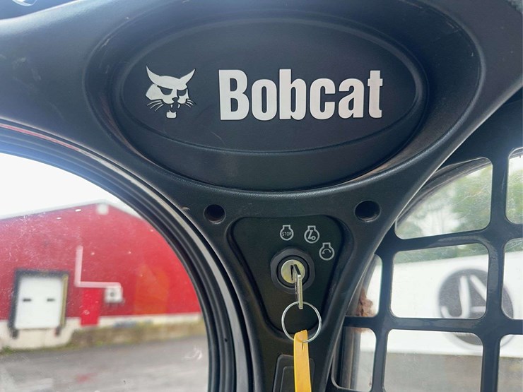 2019-bobcat-t595-image-25