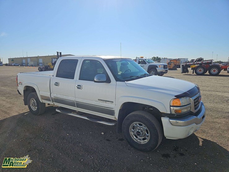 gmc-sierra-2500hd-image-2
